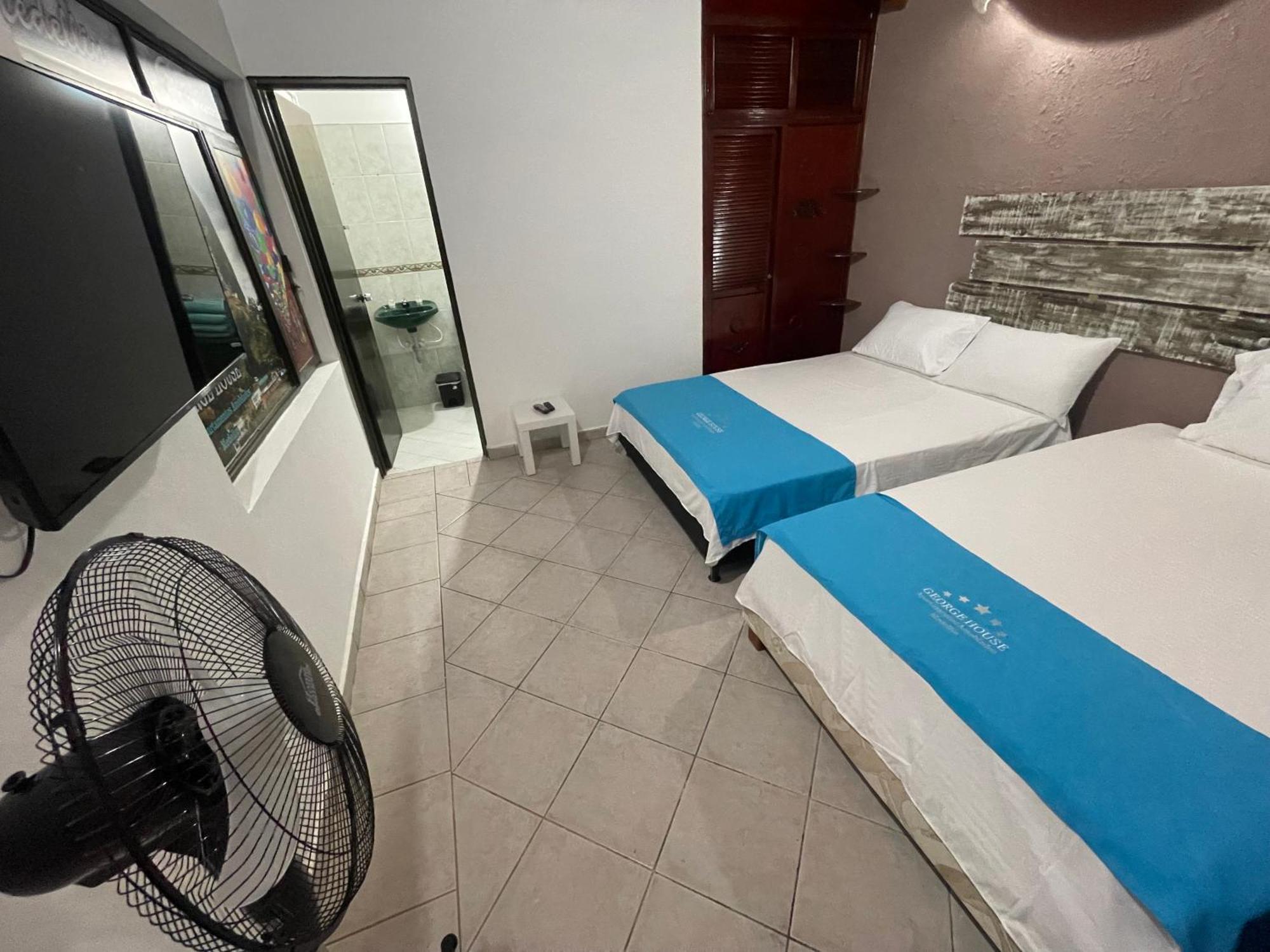 Hotel George House #2 3*