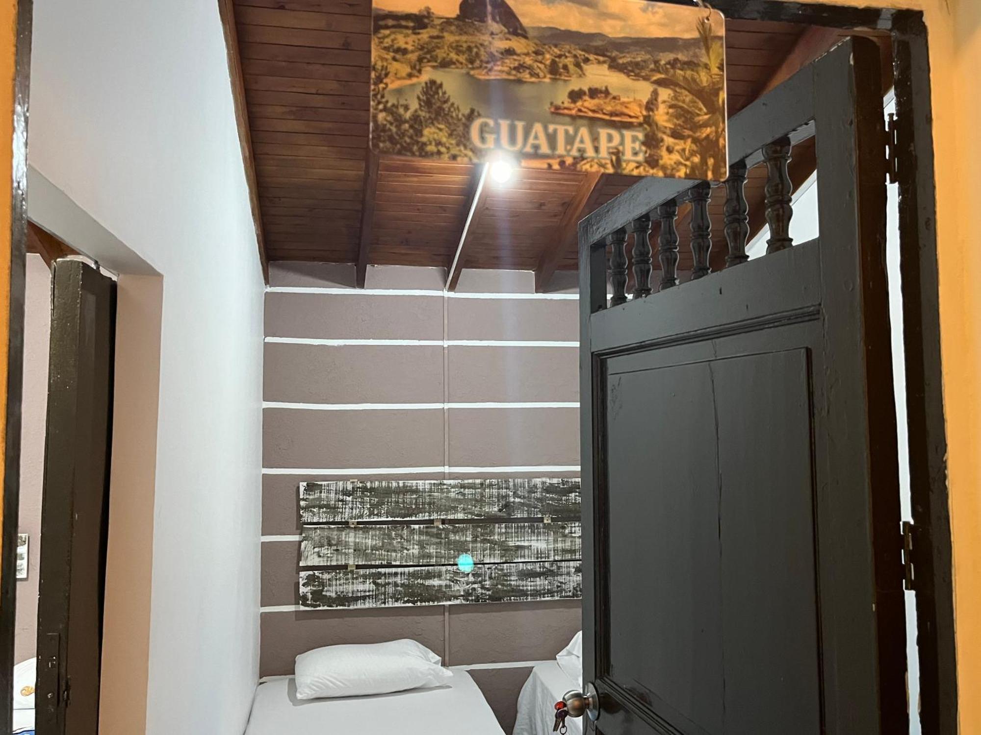 Hotel George House #2 Medellín